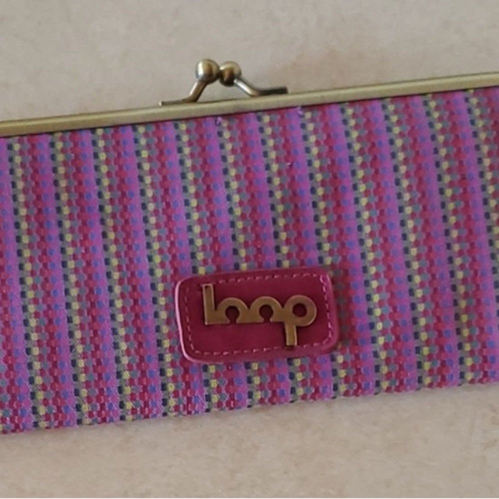 Loop Home Grown Unique Purple Floral Color Wallet NWOT - Picture 2 of 7